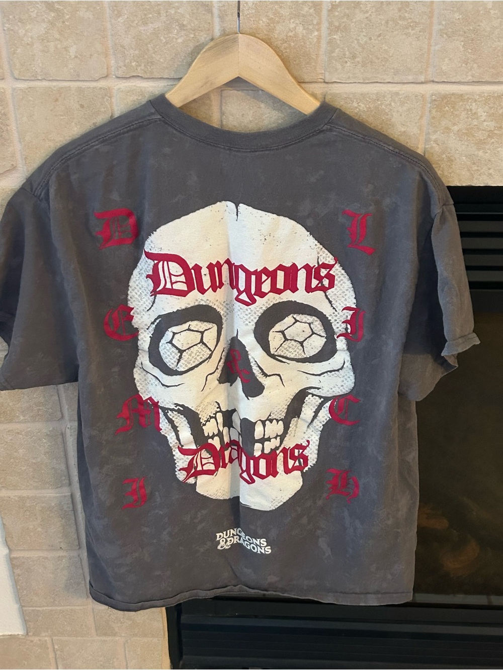 Dungeons and Dragons Gaming T-Shirt Charcoal Gray w/ Skull Size XL